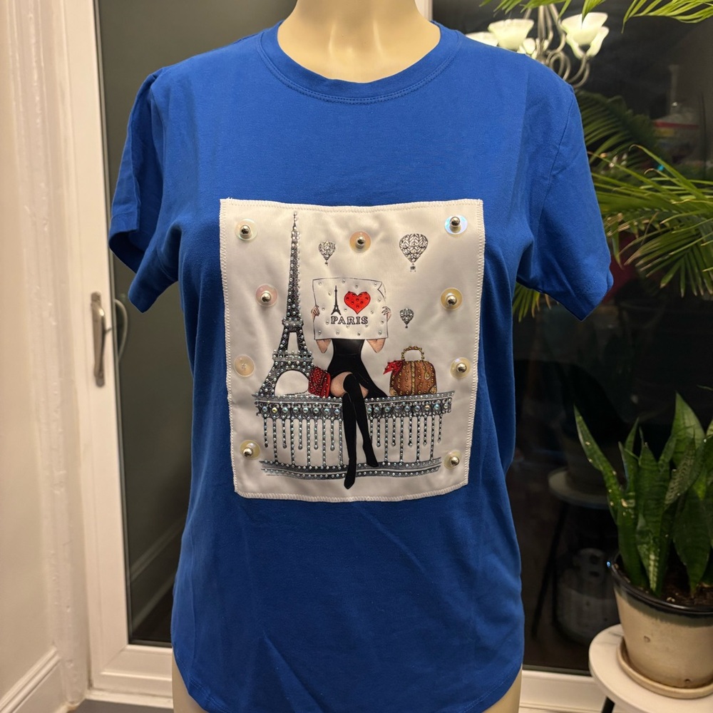 Moda Blue Paris Graphic Short Sleeve Tee / Also Fits: M, L